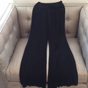 Express Flowing Pant with waist tie